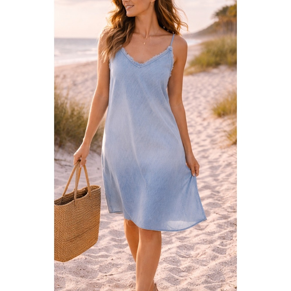 Cloth & Stone Anthropologie Women Chambray Frayed Shift Dress S Summer Vacation